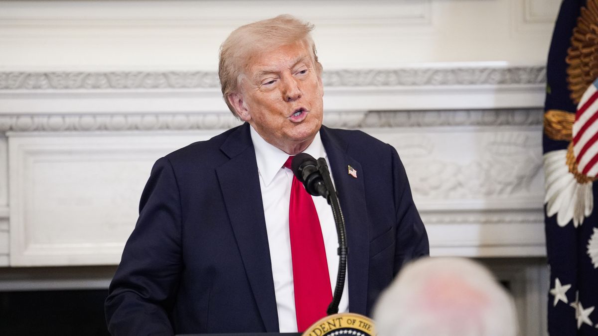 Trump participates in the White House Faith Office Luncheon in Washington
epa12237882 US President Donald Trump participates in the White House Faith Office Luncheon in the State Dining Room at the White House in Washington, DC, USA, 14 July 2025.  EPA/YURI GRIPAS / POOL 
Dostawca: PAP/EPA.
YURI GRIPAS / POOL
Luncheon, WH, faith
