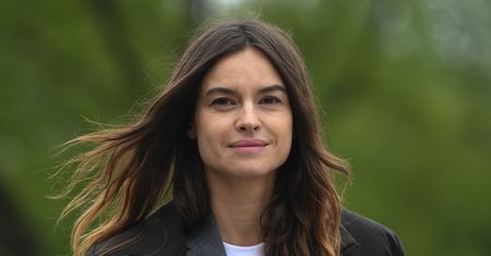 Kasia Smutniak pozowała z książką. Aktorka nie wstydzi się swojej choroby