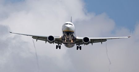 Ryanair w Dublinie: końcówka skrzydła musnęła pas przy lądowaniu