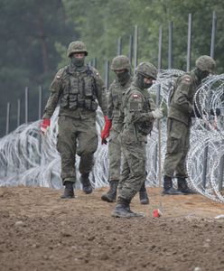 Kolejne SMS-y do migrantów. Media: Otrzymali je także Polacy