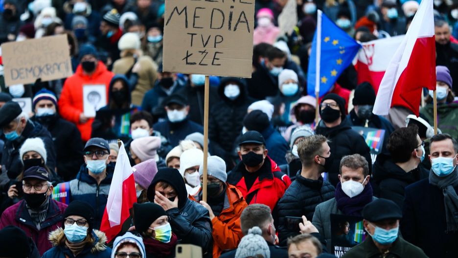 Protesty w obronie wolnych medi�w19.12.2021 Krakow Protest w obronie wolnych mediow  fot. Beata Zawrzel/REPORTERBeata Zawrzel/REPORTER