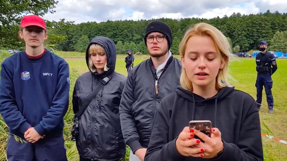 Apel do biskupów polskich o pomoc uchodźcom, koczującym na granicy polsko-białoruskiej  (You Tube)