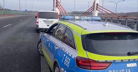 Jechał pod prąd na S5. Policjanci zainterweniowali w porę