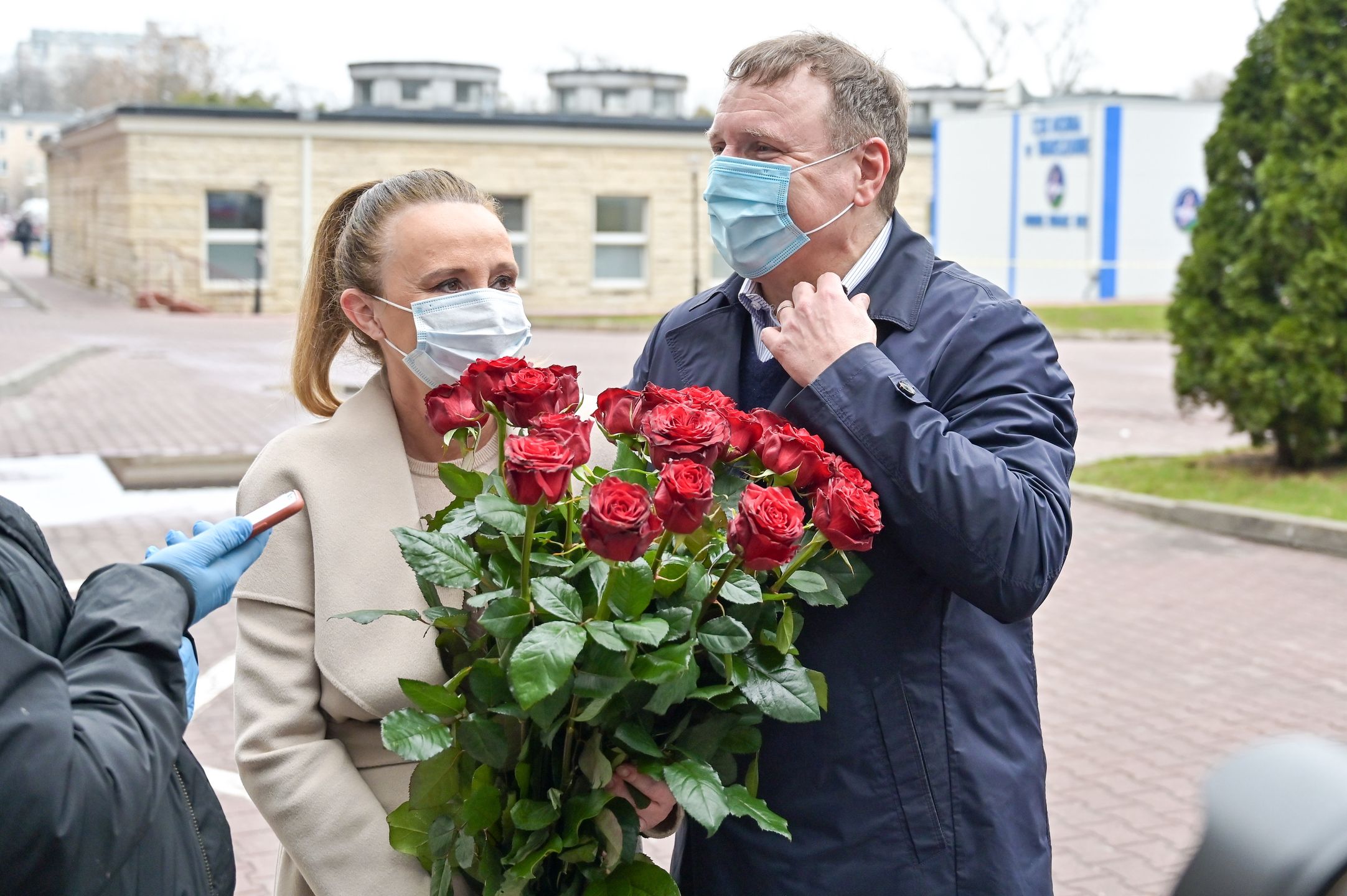 Jacek i Joanna Kurscy rozprawiają o córce świeżo po narodzinach