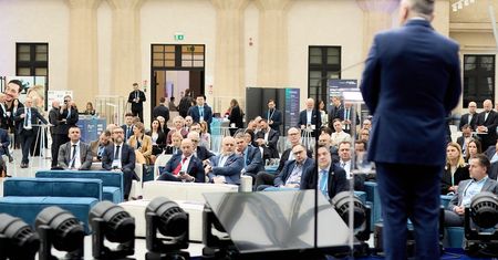 Kod źródłowy to nowa racja stanu. Podsumowanie II edycji East x West Forum: Polska podmiotem cyfrowej rewolucji