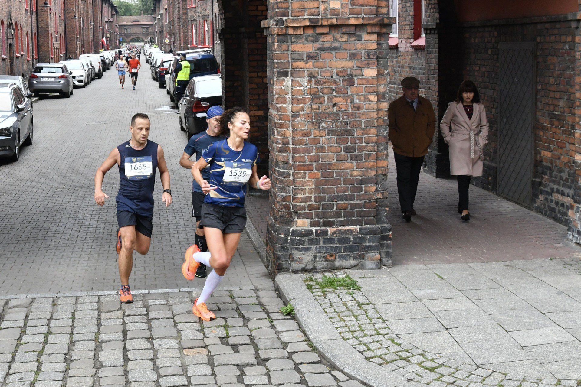 W trakcie Silesia Marathonu biegacze znów będą przebiegać przez Nikiszowiec