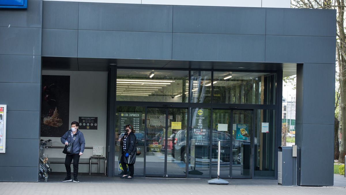 "Jedziesz do Lidla? Szkoda zdrowia". W Warszawie pojawił się kolejny billboard.