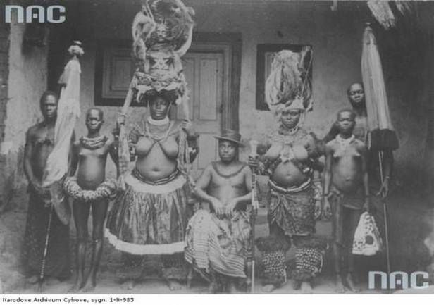 Wizyta lokalnego władcy na polskiej stacji w Kamerunie w 1886 roku