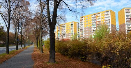 Kupili mieszkania w patodeweloperce. Właśnie rozbierają im balkony