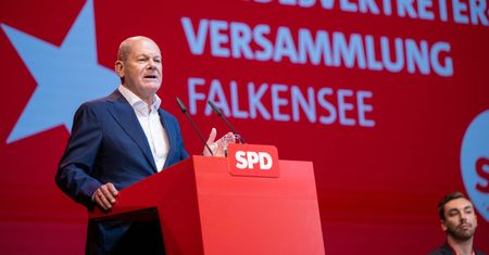 "Podżegacz wojenny", "kłamca". Scholz szybko odpowiedział demonstrantom