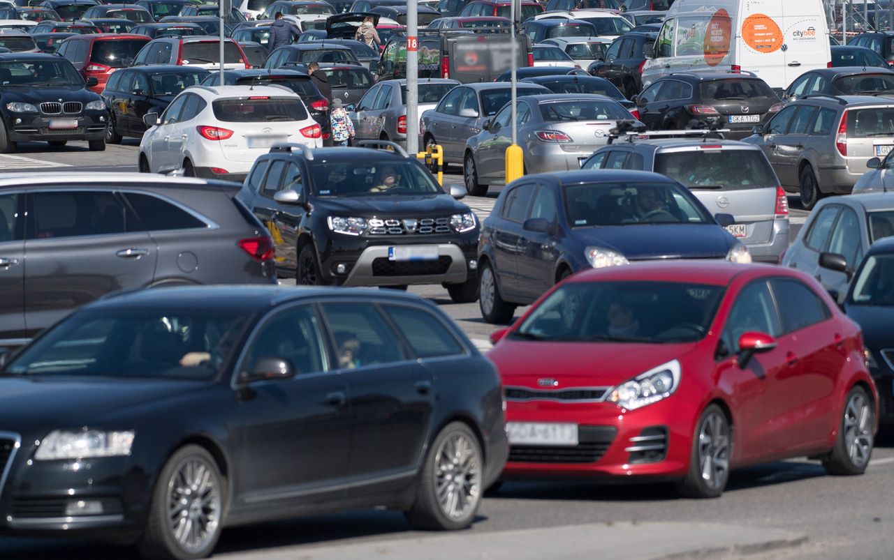 Popularność diesli wśród nabywców nowych aut gwałtownie maleje.