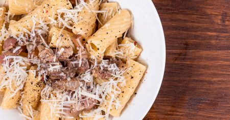 Jest mniej znana niż carbonara, ale smakuje sto razy lepiej. Włoski klasyk w kwadrans