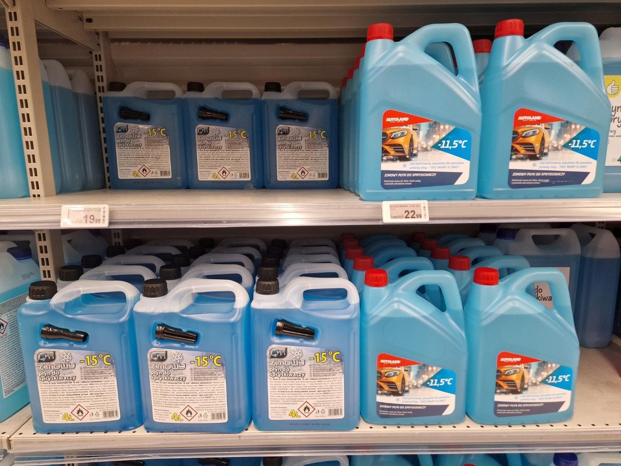 Zimowy zimowemu nierówny. Uważaj kupując płyn do spryskiwaczy
