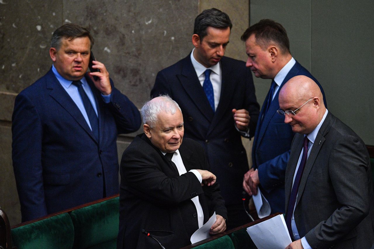 Senat odrzucił kluczowy pomysł PiS-u, czyli referendum ws. relokacji