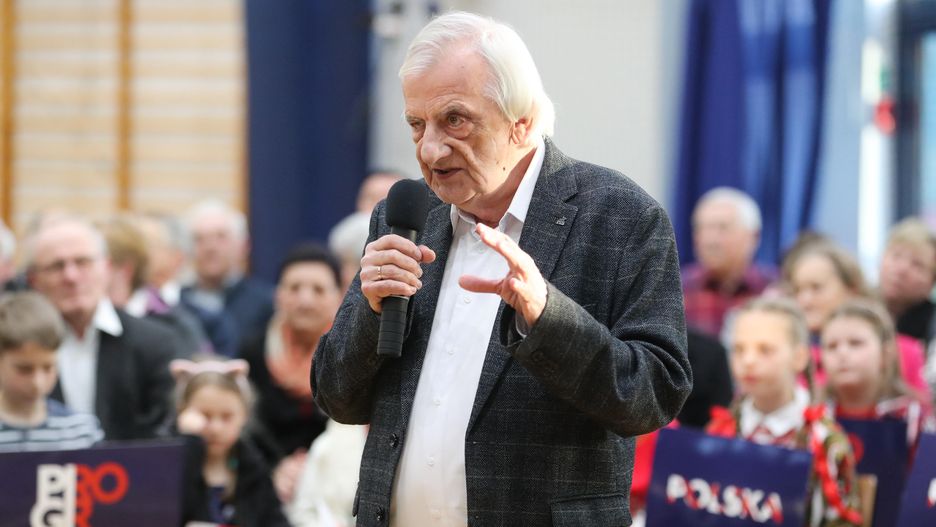 Ryszard Terlecki
Grzegorz Momot
#przyszlosctopolska, mieszka�cy, objazd kraju, partia, partii, pis, polityk, polityka, programowa, programowej, spotkanie, trasa, wyborcami, wyborcy, zwolennicy