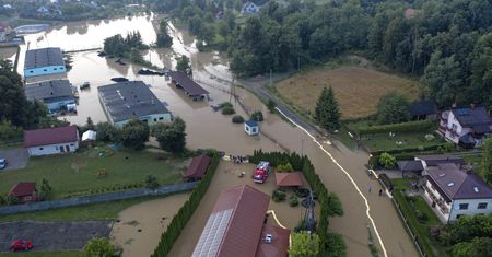 Szwajcaria boi się nagłej powodzi. Dlatego osusza jeziora