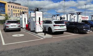 Zmiana trendu. Rośnie zainteresowanie autami elektrycznymi w Polsce