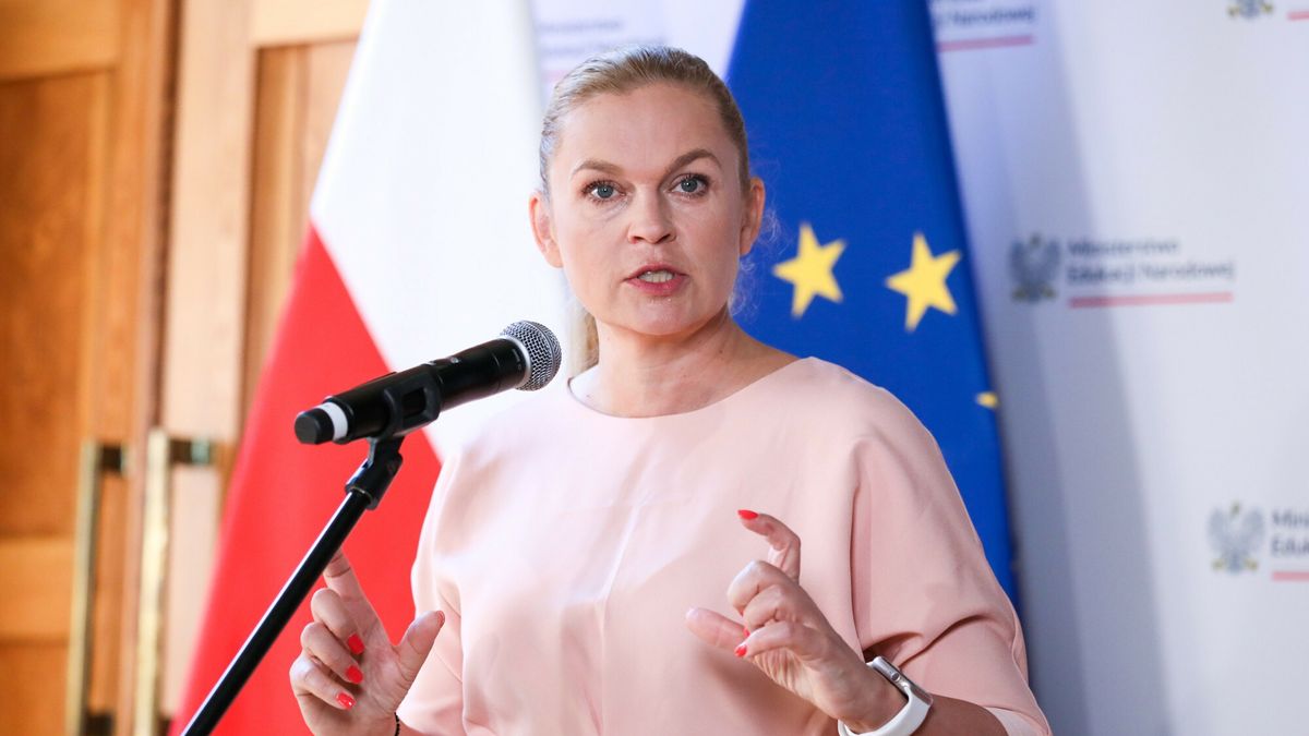 Programy i przedsi?wzi?cia MEN dla szk�? i przedszkoli
Fot. Dawid Wolski/East News,  Warszawa, 29.05.2024. Programy i przedsiewziecia Ministerstwa Edukacji Narodowej dla szkol i przedszkoli.
N/z: minister edukacji Barbara Nowacka
Dawid Wolski