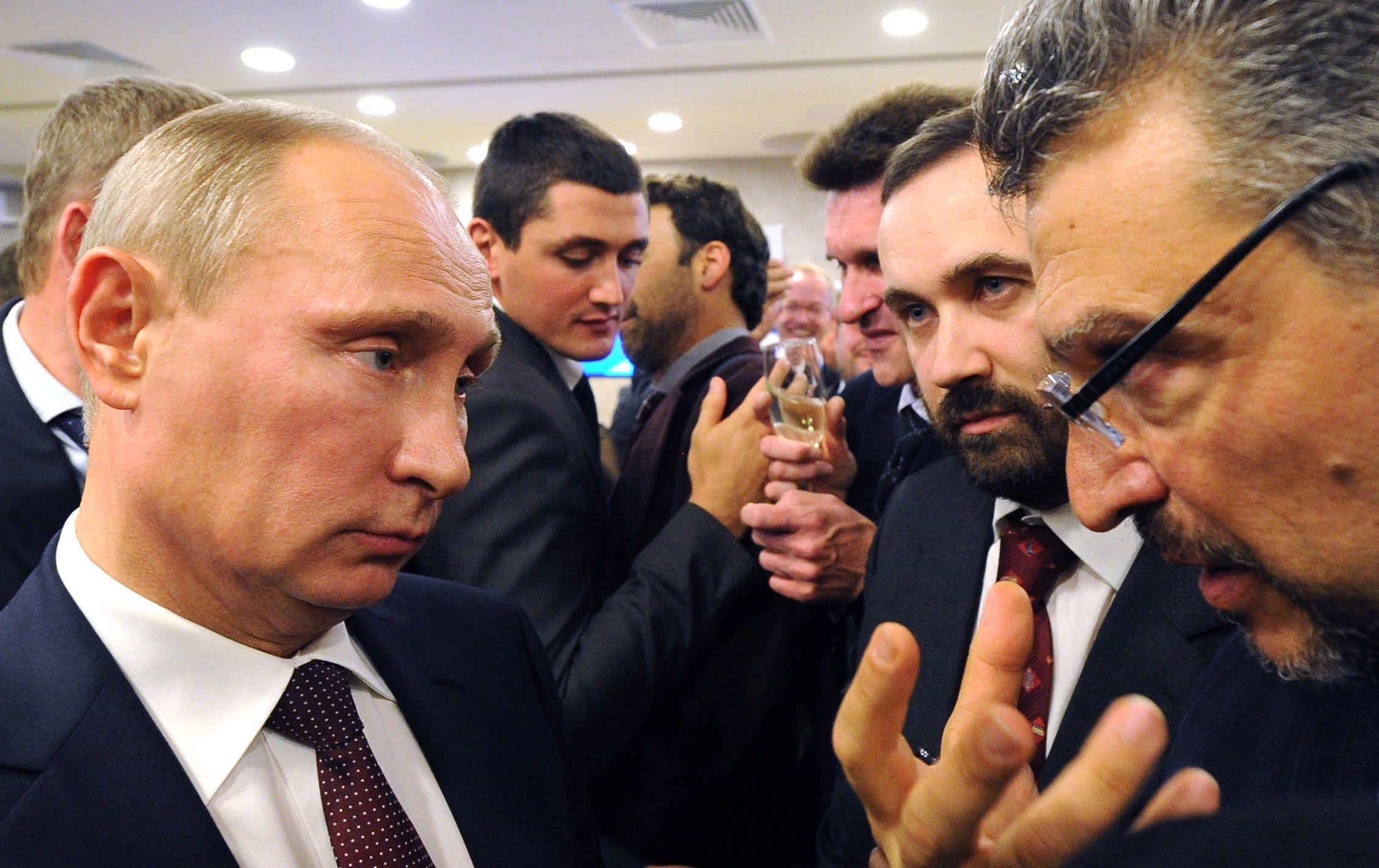 Z lewej president Rosji Władimir Putin, drugi z prawej Ilia Ponomariow, 2013 r.