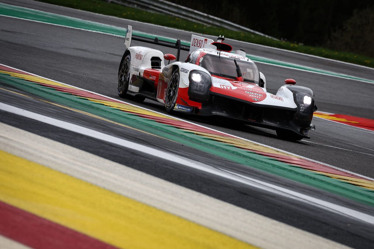 Toyota #7 podczas kwalifikacji na Spa-Francorchamps