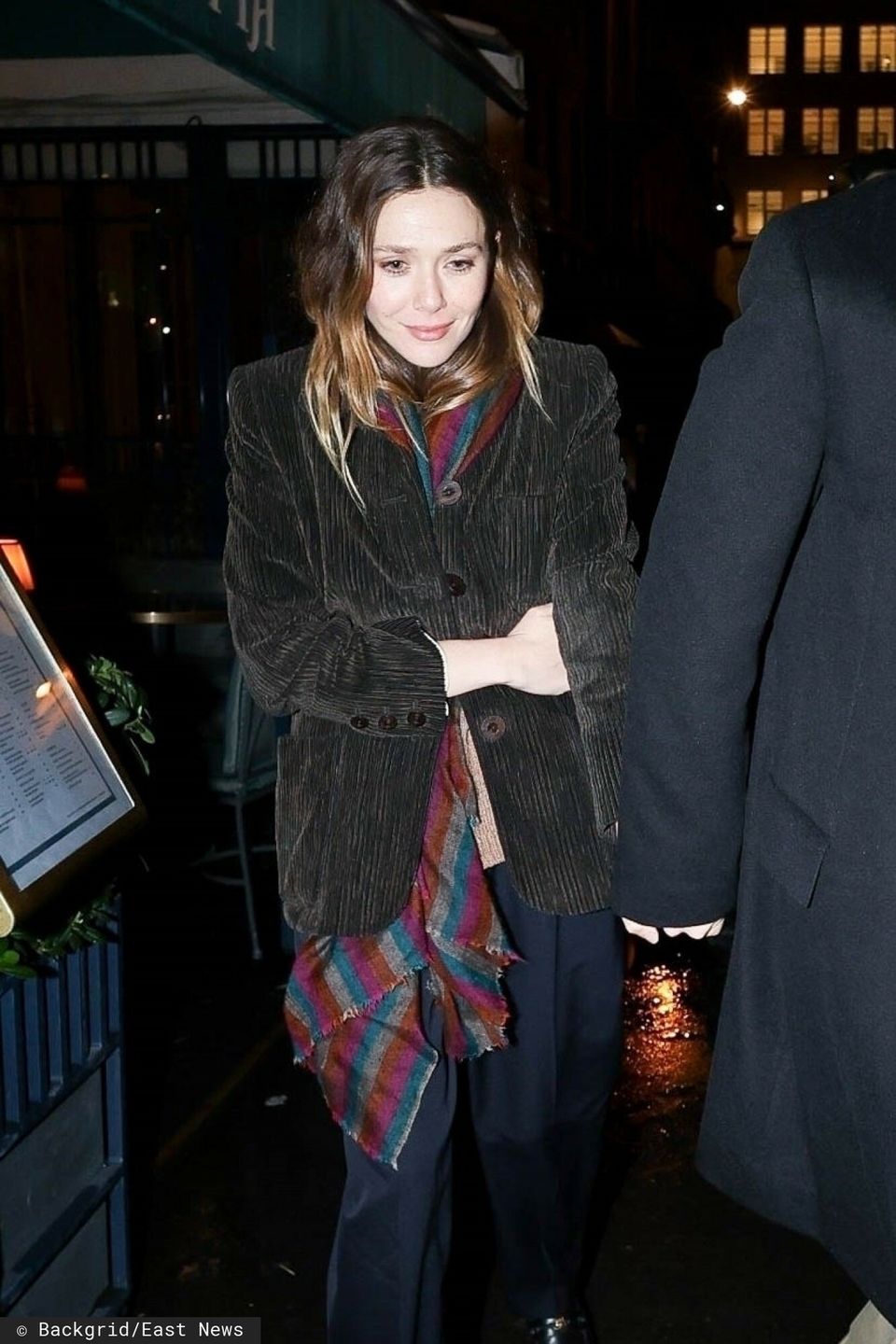 Siostry Olsen "przyłapane" wieczorem w Paryżu