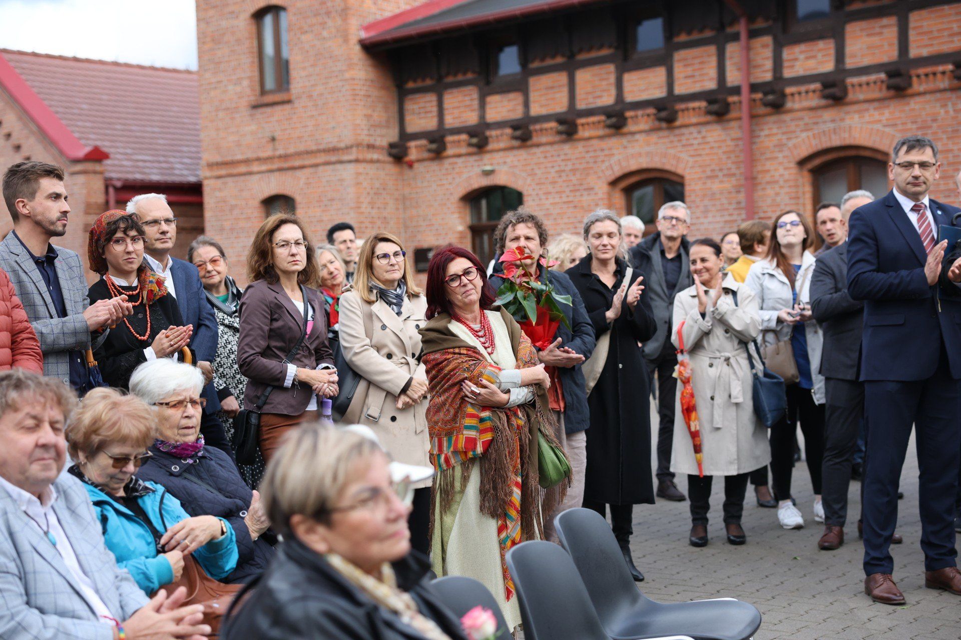 Odsłonięto mural upamiętniający kobiety pohańbione w 1945 roku