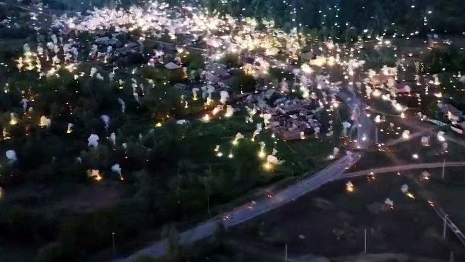 Bestialski atak Rosjan. Ostrzelali zakazanymi pociskami wyzwoloną wioskę Ozerne 