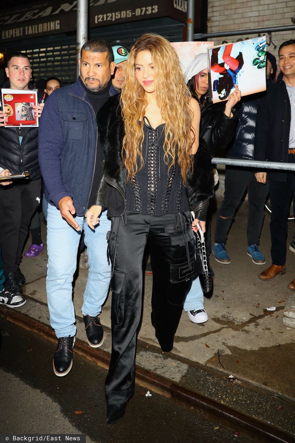 Shakira z nowym kochankiem. Przyjaciele piosenkarki ostrzegają