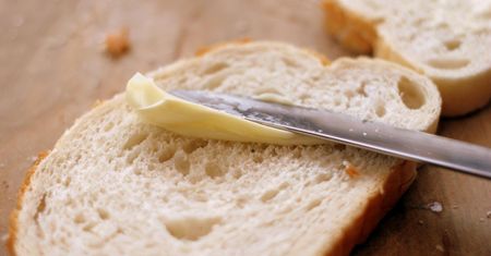 Ile tłuszczów trans skrywa masło i margaryna?