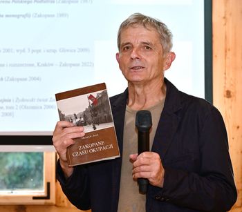 Setny "Wieczór w Czerwonym Dworze" poświęcony Henrykowi Jostowi