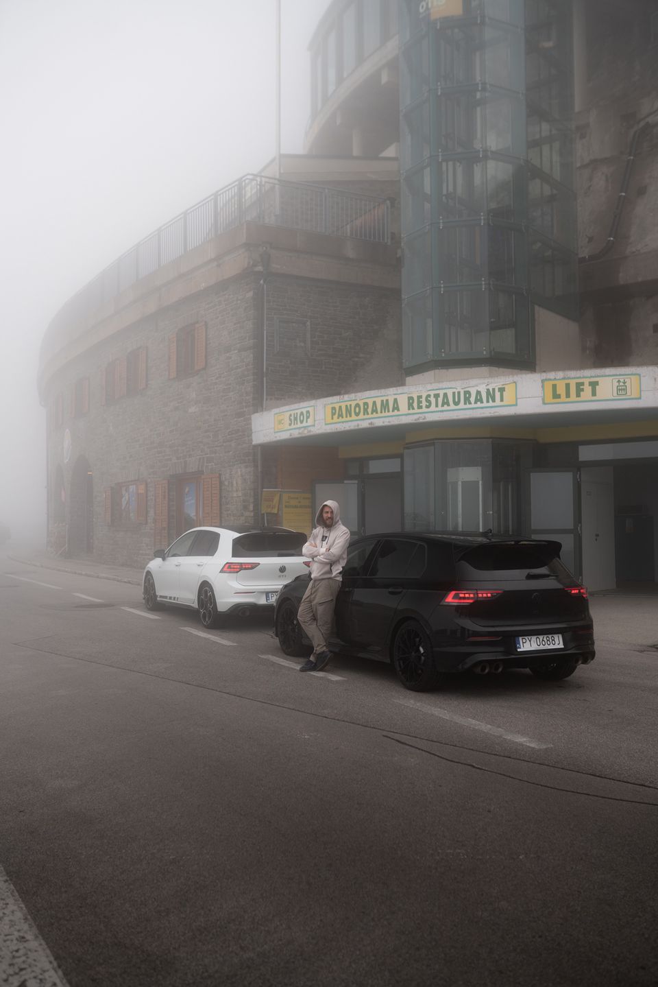 Gran turismo: Volkswagen Golf GTI Clubsport i R w Alpach