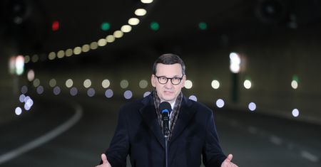 KE odpowiada na wniosek Polski. Wicemarszałek kpi