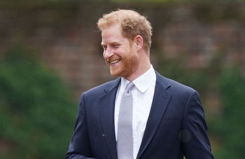 Książę William i Harry odsłaniają pomnik księżnej Diany