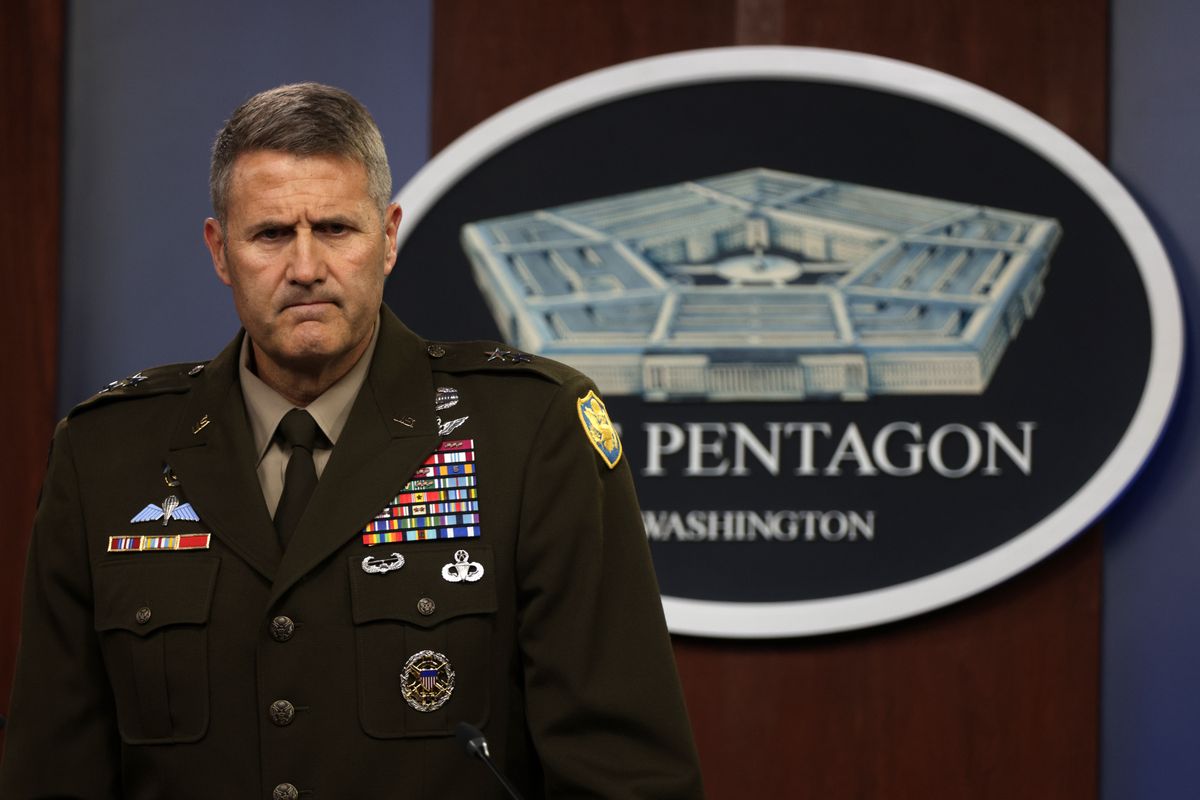 Nowe informacje Pentagonu ws. zamachu w Kabulu. Na zdjęciu William D. "Hank" Taylor 