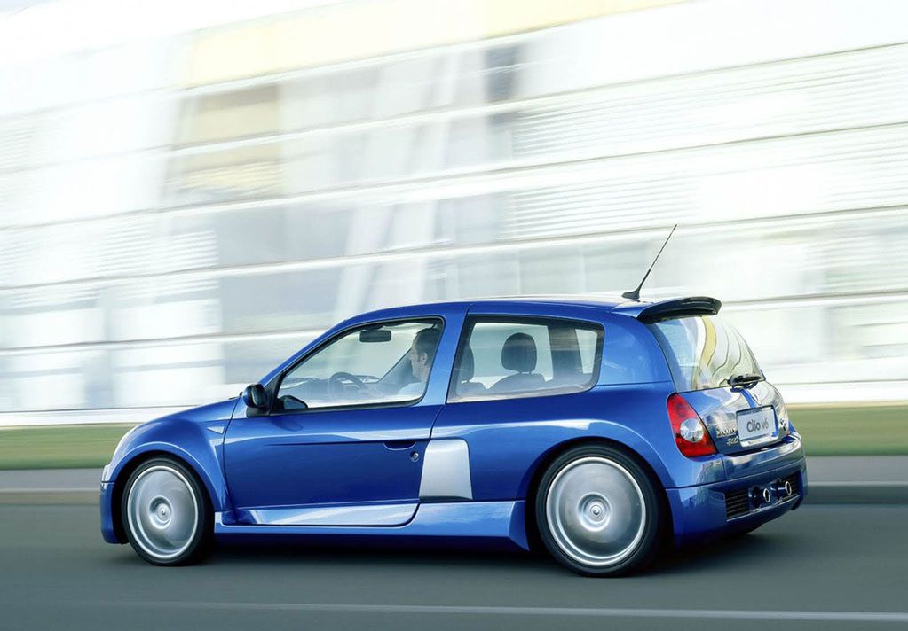 Renault Clio V6