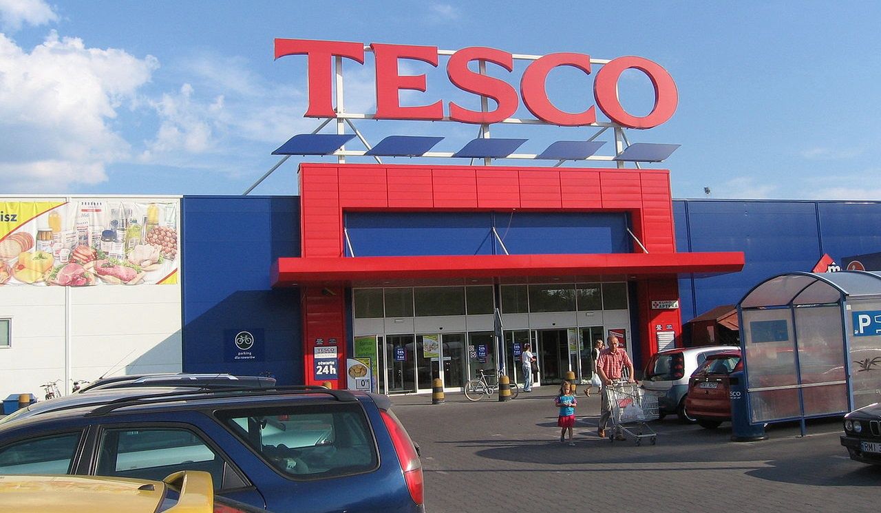 Sieć Tesco powoli znika z polskiej mały dyskontów