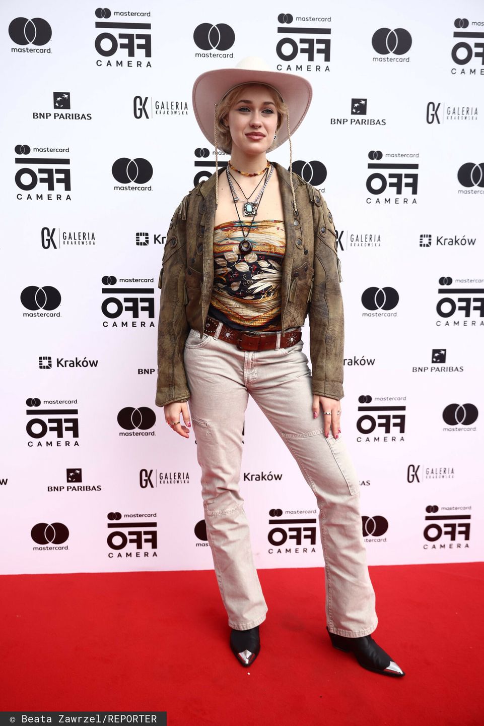 Helena Englert pojawiła się na festiwalu OFF CAMERA w stylizacji na KOWBOJKĘ. Pomyliła imprezy?