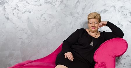Marzena Efir – wyjątkowa projektantka mody plus size, miłośnicza jogi, salsy i różowych sukienek