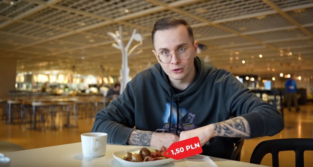 Ikea jedzenie - Pyszności; Foto kadr z materiału na kanale YouTube Sprawdzam Jak
