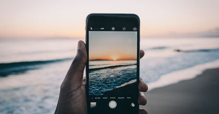 Dla aktywnych i ciekawych świata. Telefony na wakacje, festiwal i wycieczkę