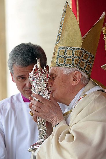 Wiadomo, co stanie się z relikwiarzem z krwią Jana Pawła II