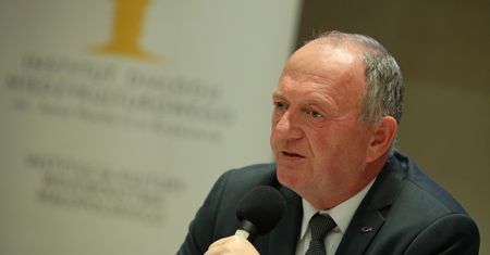 Był katechetą Brudzińskiego, zakładał pierwszą partię Kaczyńskiego. Dziś Leszek Zegzda przeciwny PiS