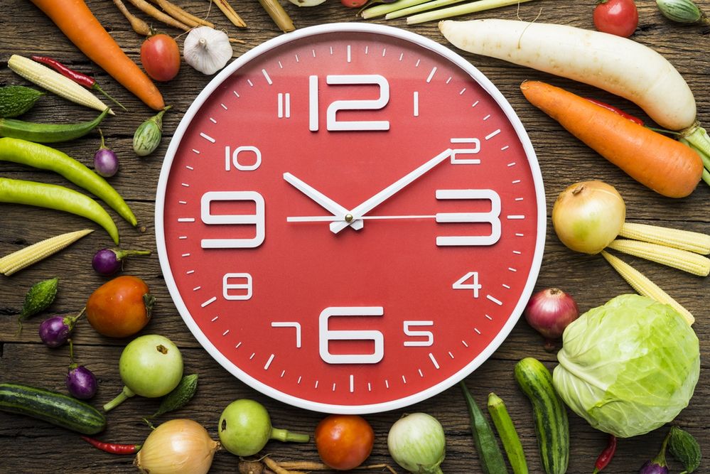 Czym jest dieta 8-godzinna? Charakterystyka, zasady i efekty