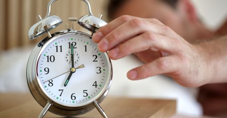 Zmiana czasu 2019 – kiedy należy wprowadzić czas letni? Będziemy spać dłużej czy krócej?