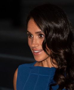 Sukienka Meghan ułożyła się tak, że wygląda, jakby była w ciąży. Plotek nie uniknie