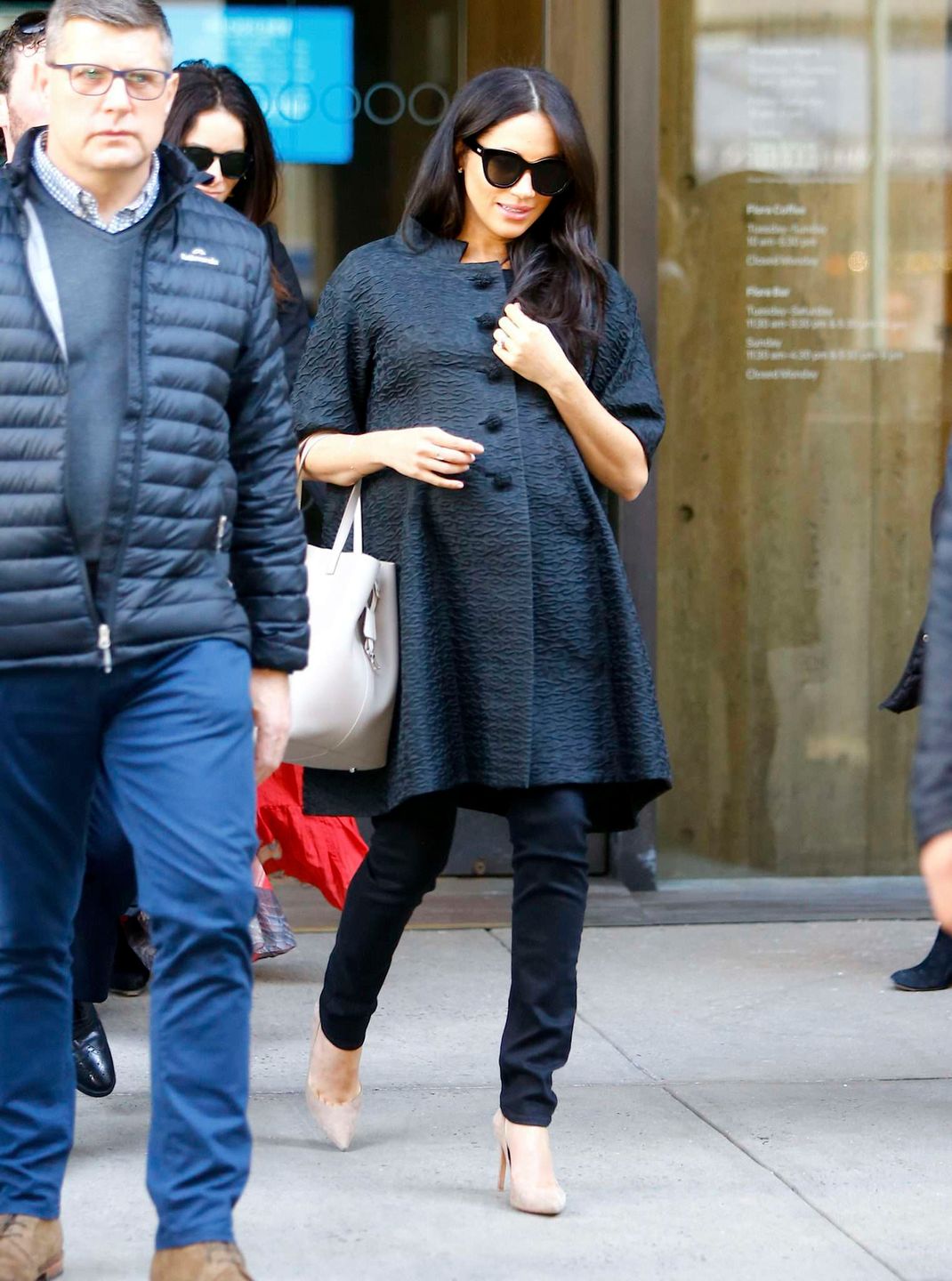 Meghan Markle w zaawansowanej ciąży i wysokich szpilkach
