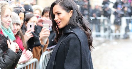 Ups! O jedno słowo za dużo... Tylko spójrzcie na minę Meghan!