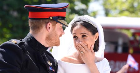 Meghan zaskoczyła Elżbietę II. Nie takiej sukni ślubnej spodziewała się królowa