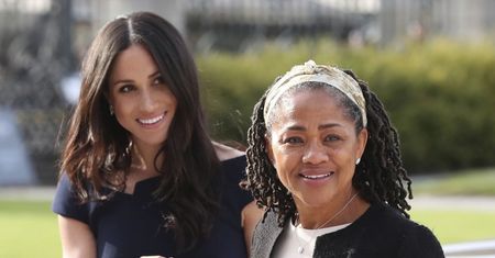 Matka księżnej Meghan przyjechała do Wielkiej Brytanii. Chce być z córką, gdy ta urodzi