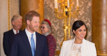 Meghan zachwyciła na przyjęciu w Pałacu Buckingham. Poród zbliża się wielkimi krokami